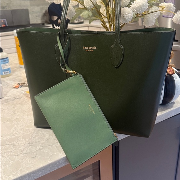 Kate Spade, Becker Saffiano leather, large tote - Picture 5 of 8